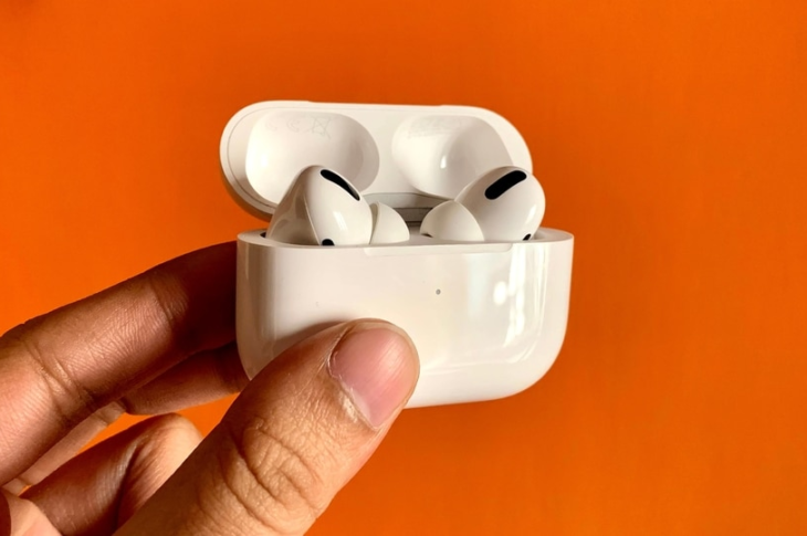 Apple AirPods