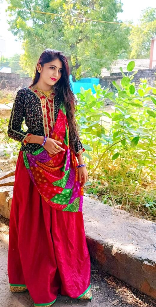 Komal Bora reviving Kutchi Language with her IG Reels